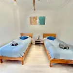 Guest house Surfness *