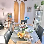 Guest house Surfness