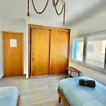 Surfness Guest house *